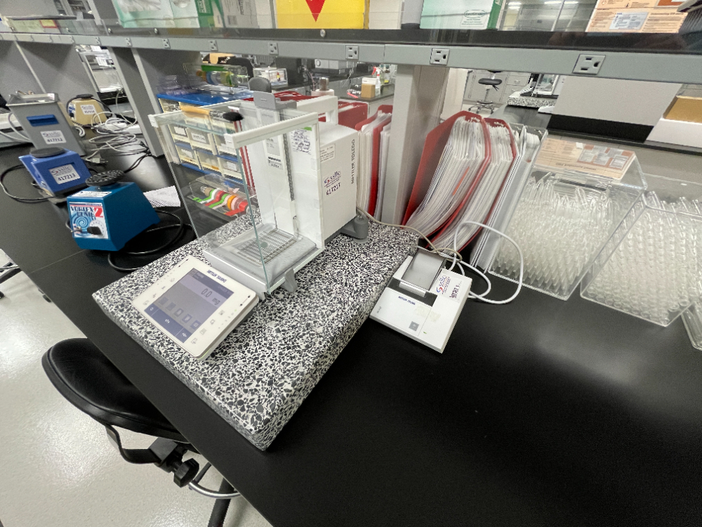 Image of Mettler Toledo XPE105 Microbalance System